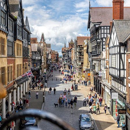 Insta-Worthy Loft On Historic Chester Rows, Sleeps 4 & Free Parking Exterior photo