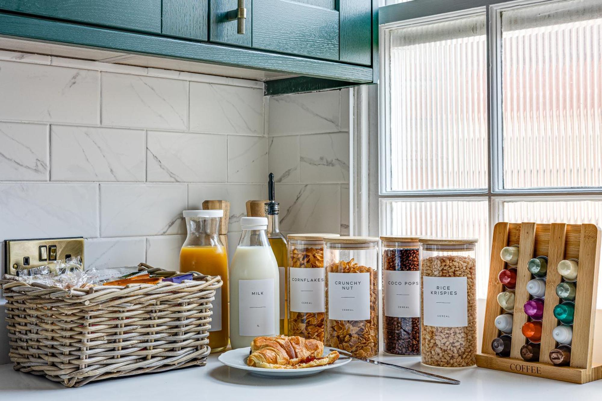 Insta-Worthy Loft On Historic Chester Rows, Sleeps 4 & Free Parking Exterior photo