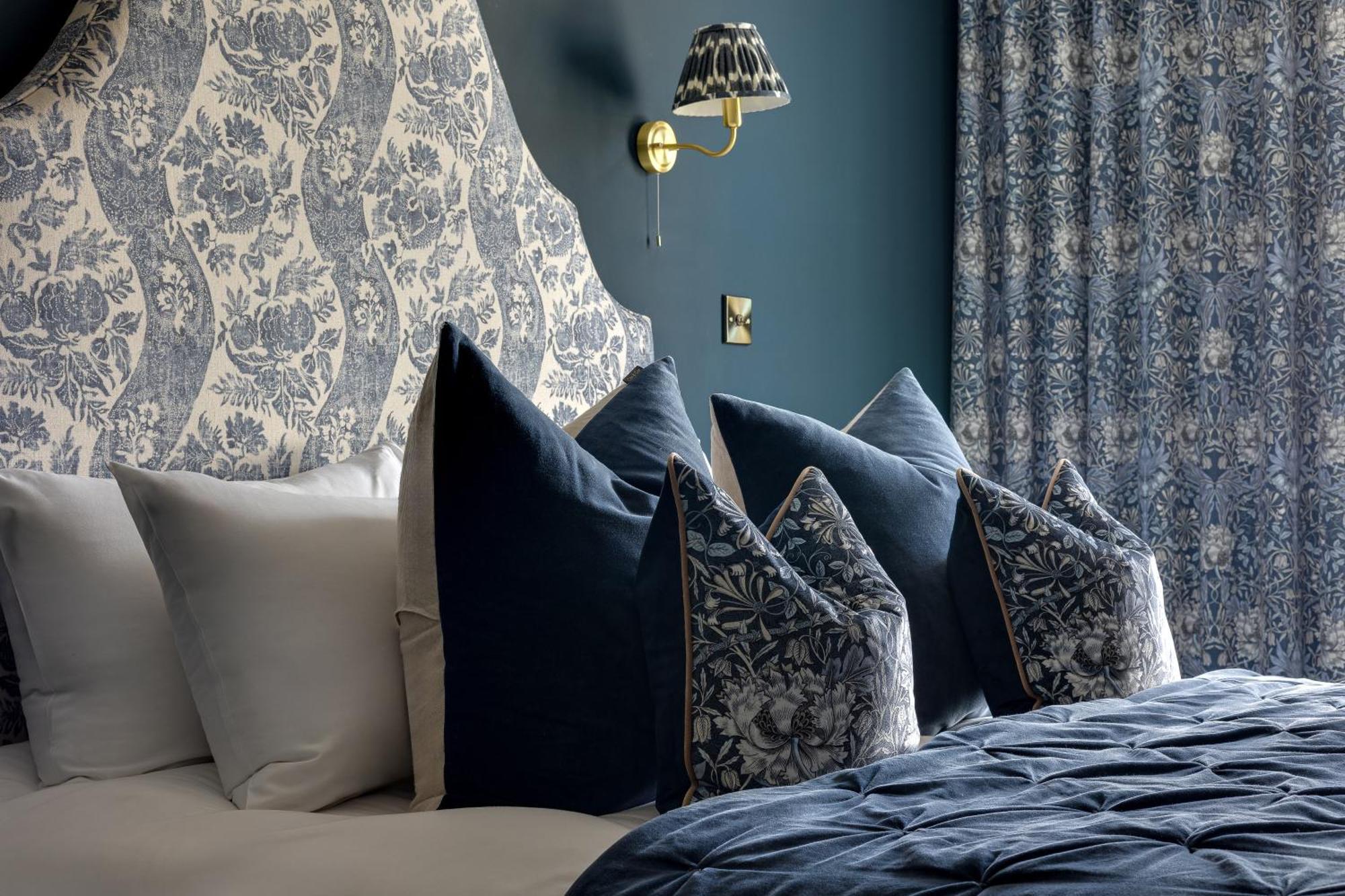 Insta-Worthy Loft On Historic Chester Rows, Sleeps 4 & Free Parking Exterior photo